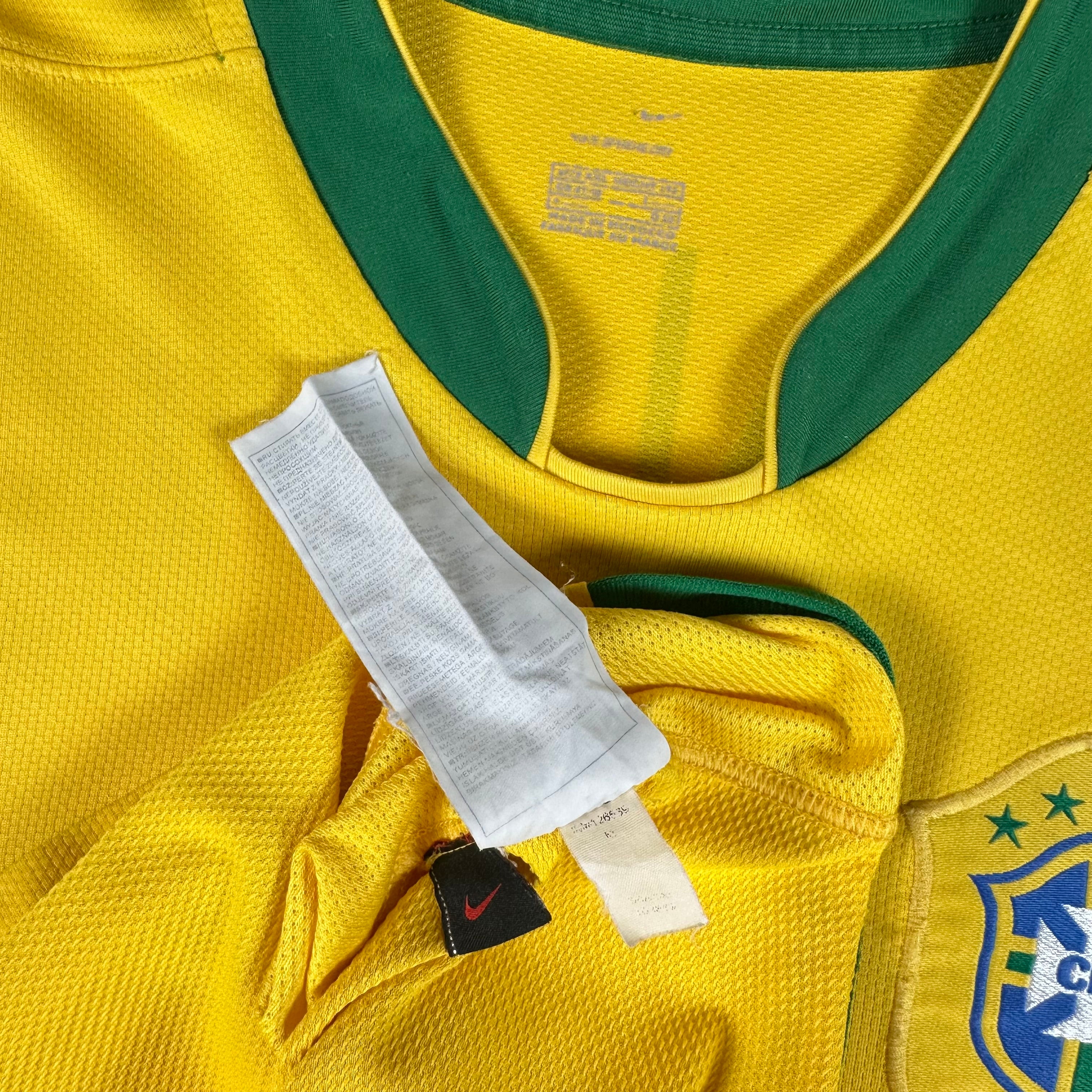 Brazil 2006 Home Shirt (XXL) Ronaldinho #10