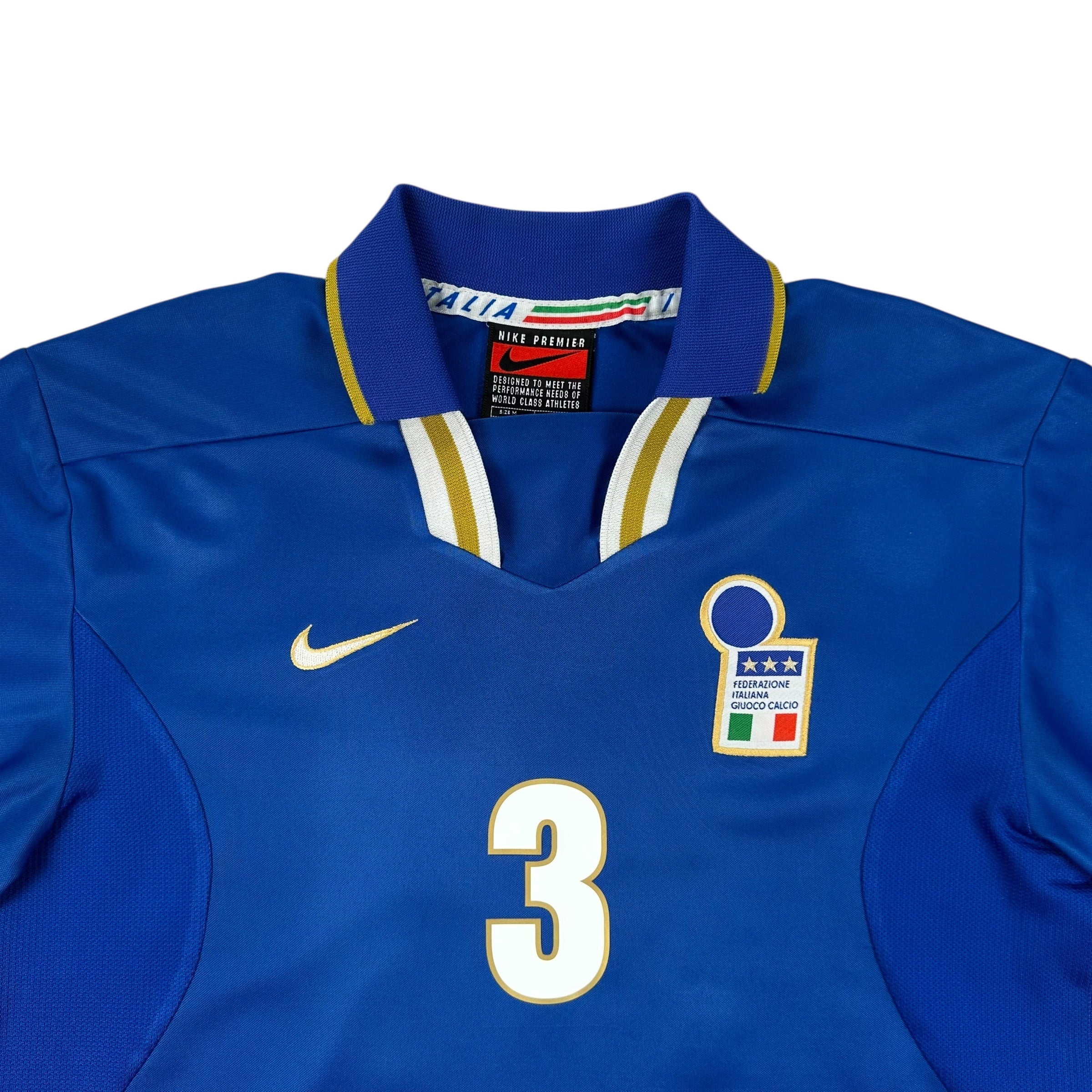 Italy 1996 Home Shirt (M) Maldini #3