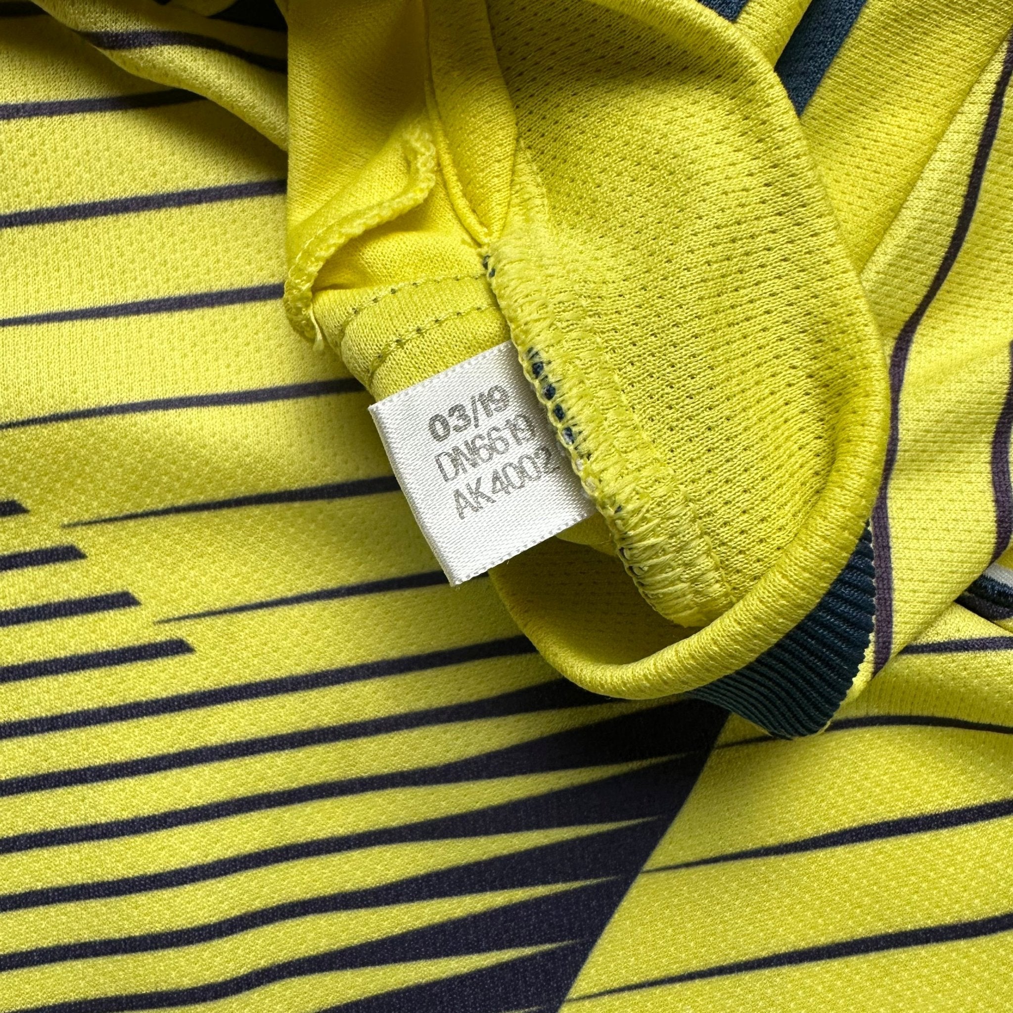Colombia 2020 Home Shirt (XL) James 10 - Kitplug
