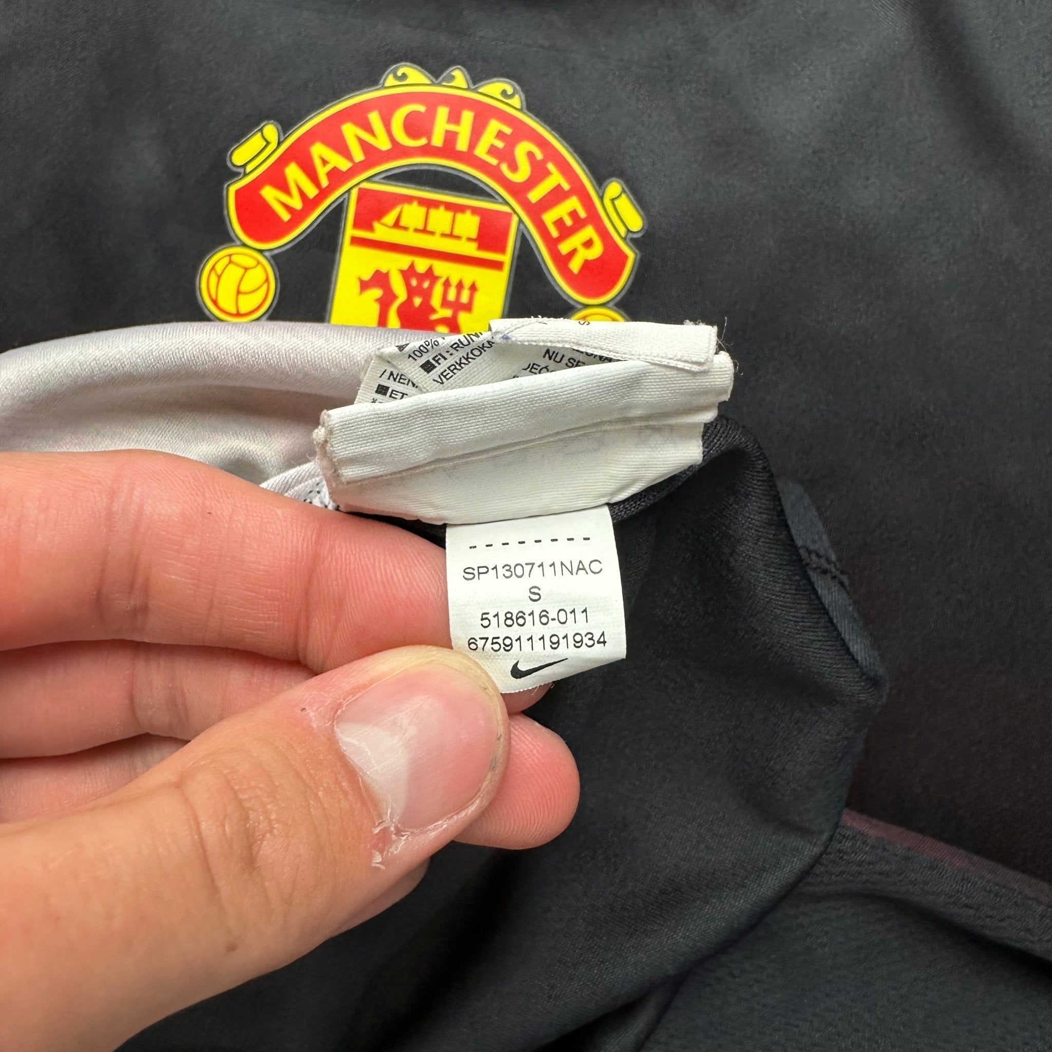 Manchester United 2012 - 13 Training Shirt (S) - Kitplug